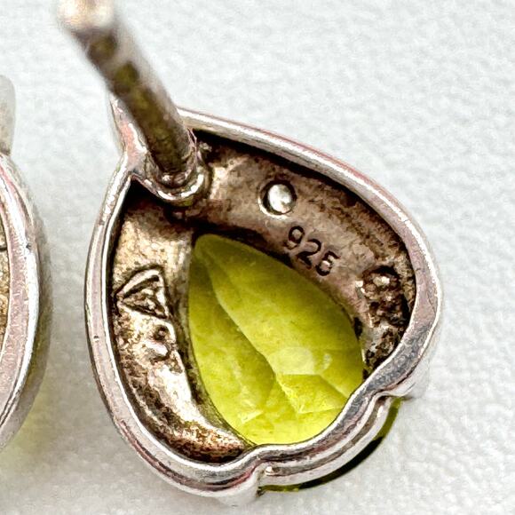 Vintage Green Peridot? CZ Stud Earrings 925 Sterling Silver Teardrop Leaf Tested - Picture 6 of 14